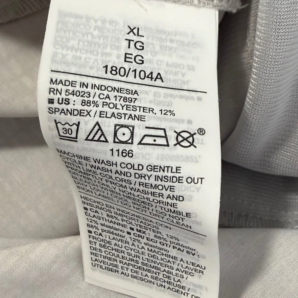 Old Navy Men's XL Active Essential Shorts Gray Abstract Quick Dry 7